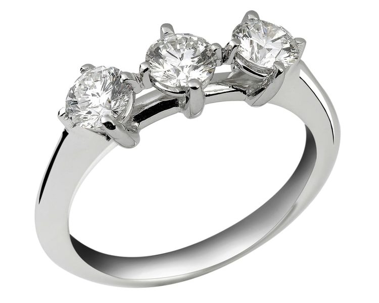טבעת אירוסין קלאסית - 3 יהלומים - 0.45 קראט